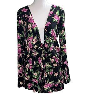 SAGE: Low-Cut V Neck Long Sleeve Romper - Size Large